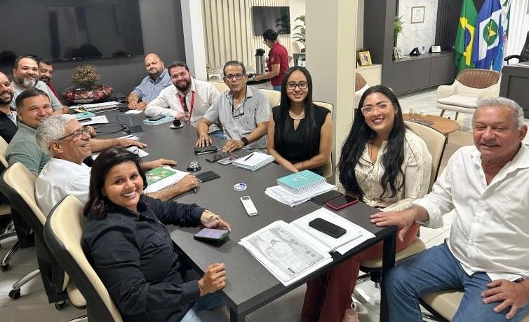 Prefeito José Domingos Recebeu Representantes dos Cartórios e Discutiu Prioridades para o município de Nobres