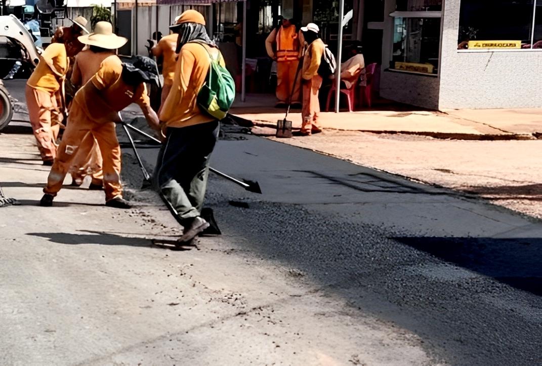 Prefeitura de Rosário Oeste continua fazendo melhorias na Avenida Castelo Branco após drenagem e recapeamento da via