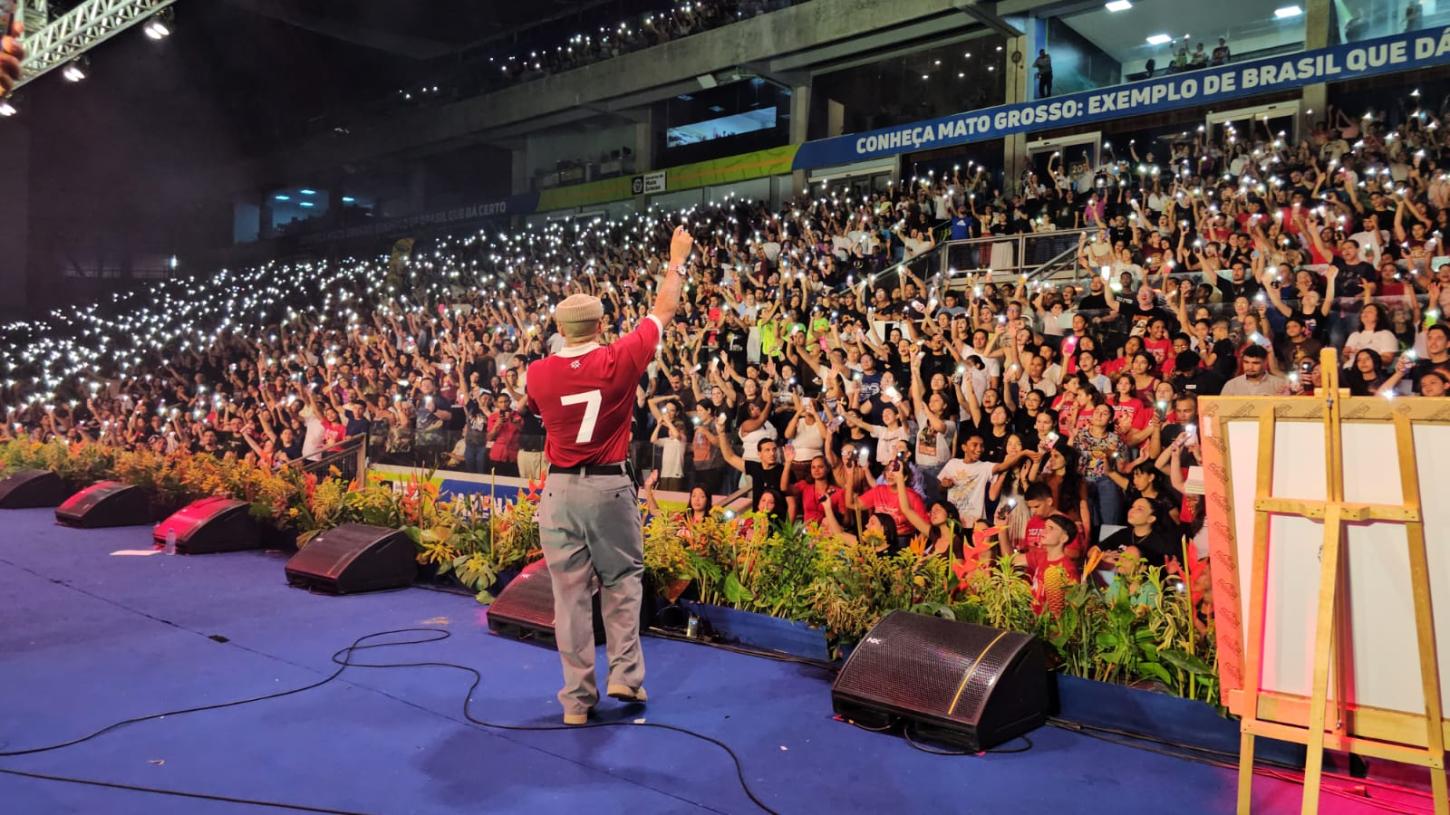20 mil pessoas participaram do 1º dia de Vinde e Vede, na Arena Pantanal