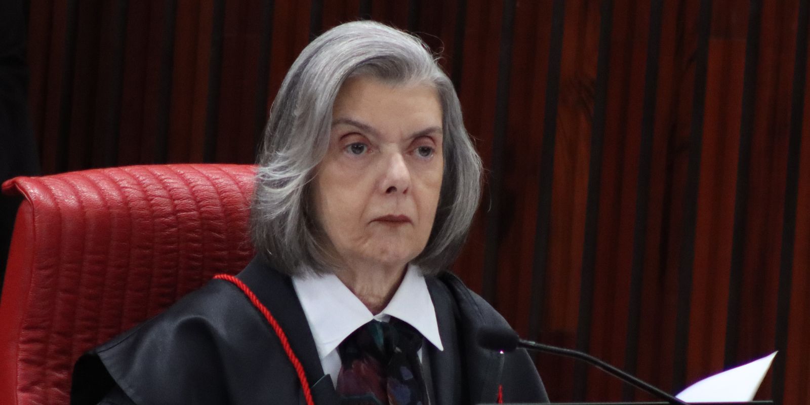 Cármen Lúcia critica a escassez de mulheres em posições de poder