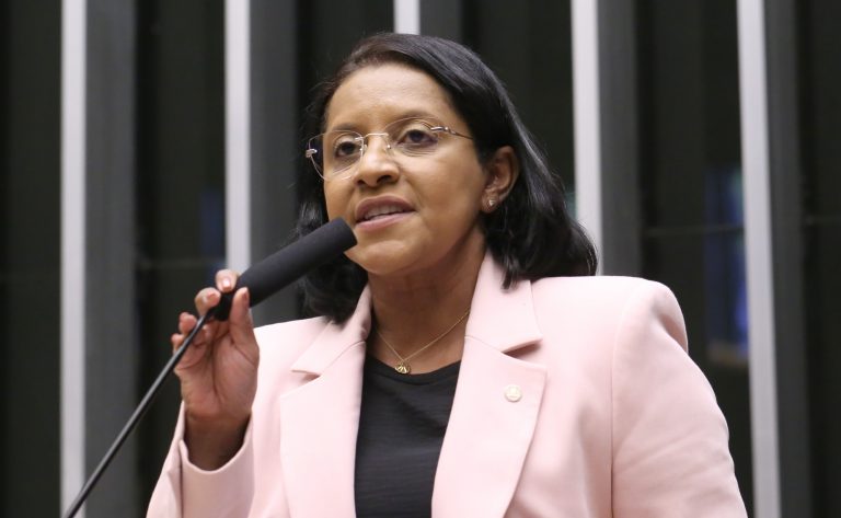 Comissão aprova extensão da cobertura de planos de saúde para urgências na gravidez