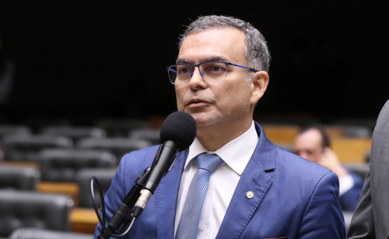 Comissão aprova programa de suporte a famílias de agentes de segurança vítimas em serviço