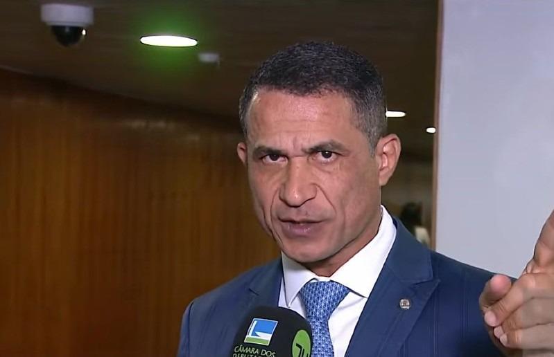 Coronel Assis defende endurecimento da lei e redução da maioridade penal