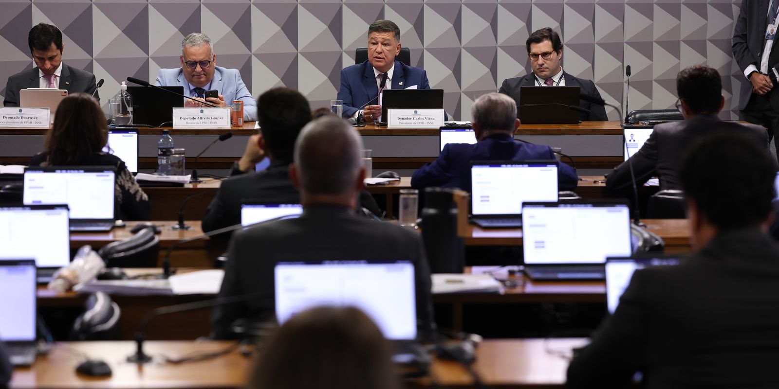 Dados de Vorcaro são reinseridos no sistema da CPI do INSS, afirma PF