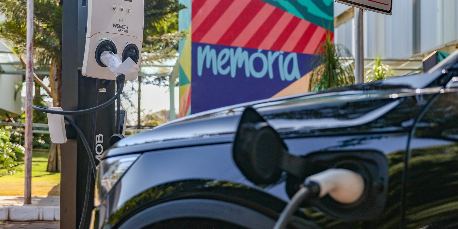 Emplacamentos de veículos registram alta em fevereiro, informa Fenabrave