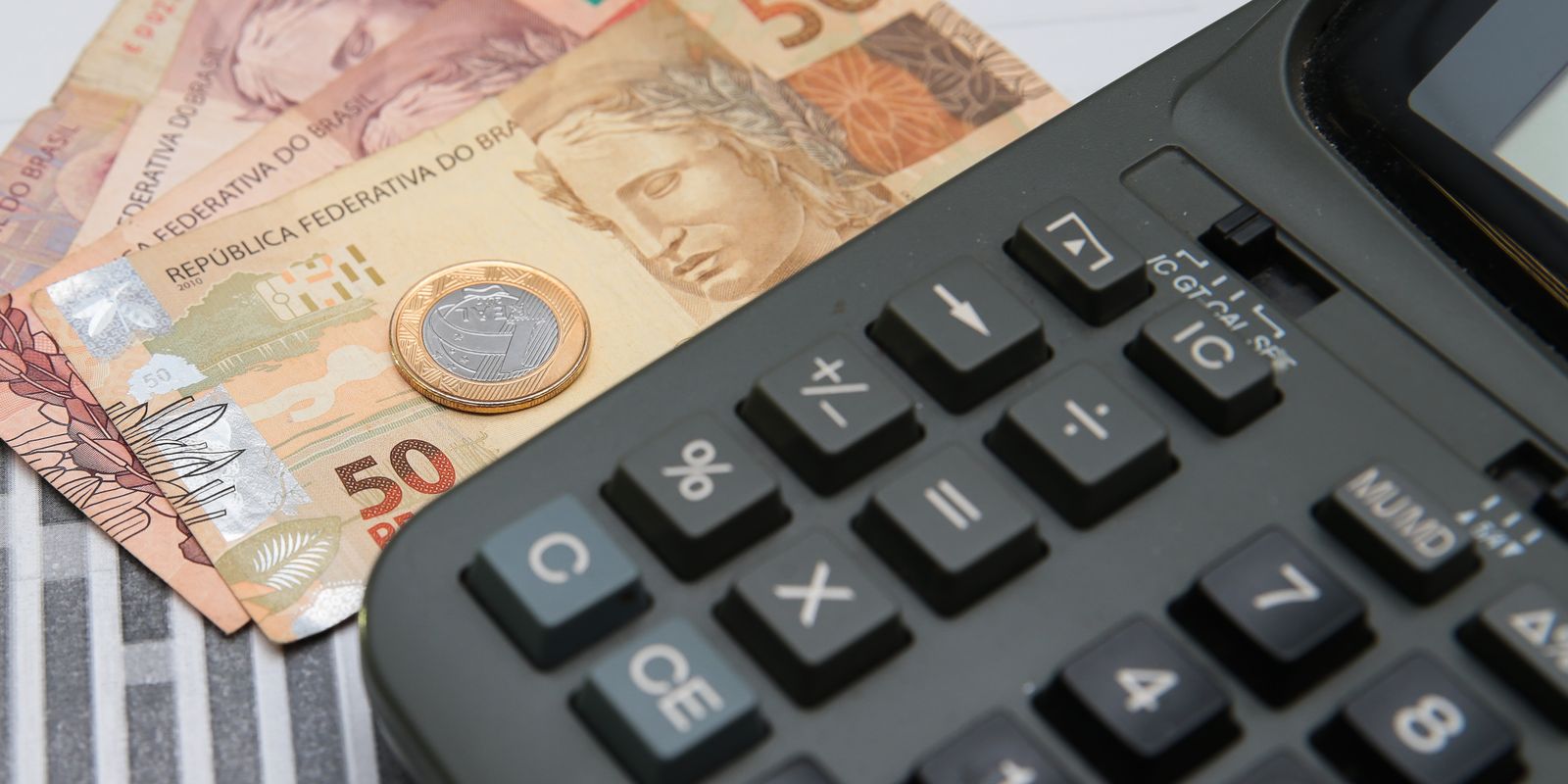 Governo registra déficit de R$ 30 bilhões em fevereiro