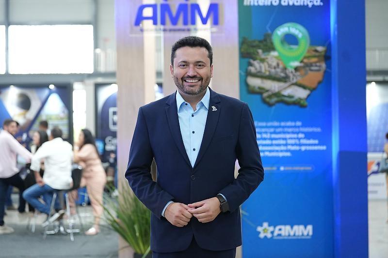 Hemerson Máximo assume presidência da AMM na quarta