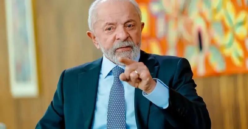  Lula proíbe entrada de assessor de Trump no Brasil e eleva tensão com os EUA