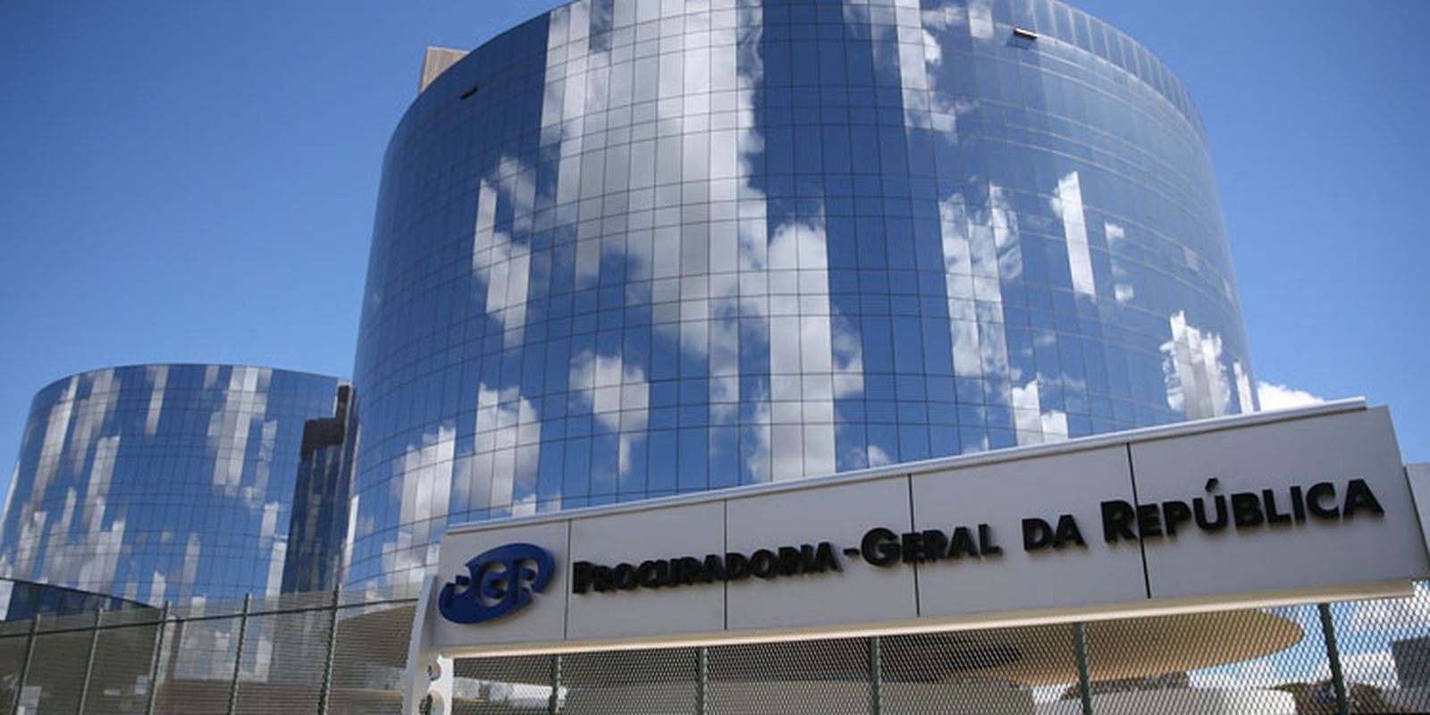 PGR manifesta apoio à norma do CFM que veda assistolia fetal