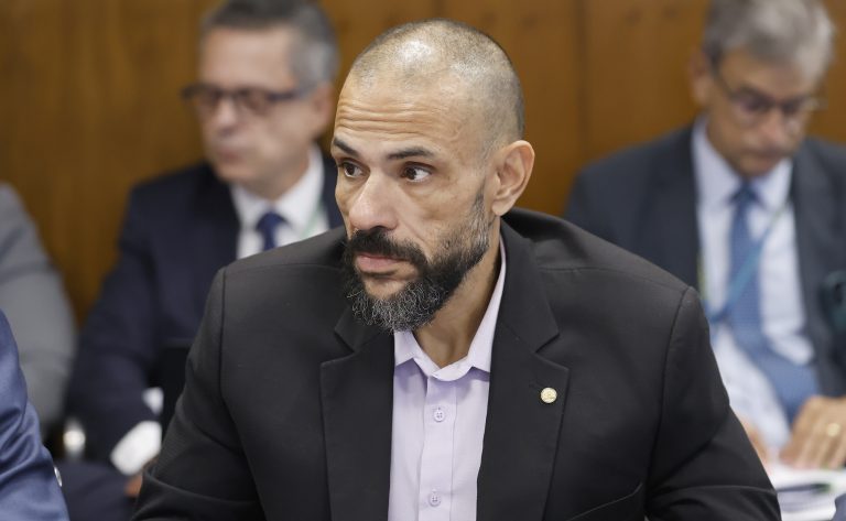 Projeto de lei propõe penas mais duras para crimes de receptação, incluindo a de animais