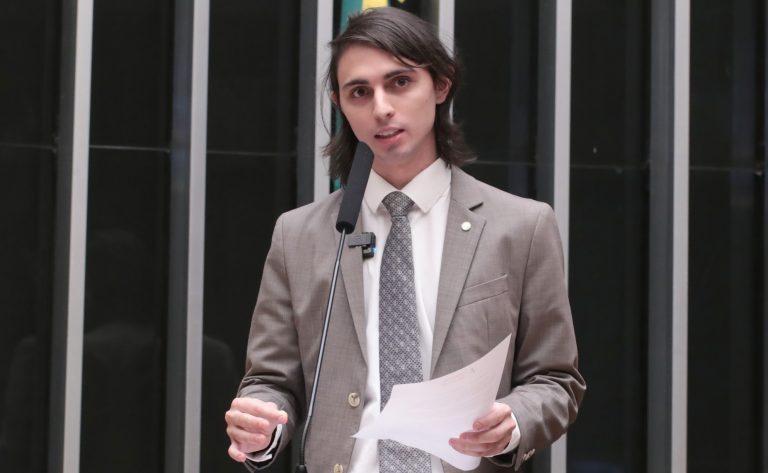 Proposta exige que empresas respondam a demandas do SAC em até cinco dias úteis