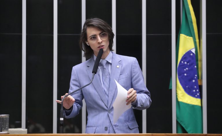 Proposta exige que shoppings estabeleçam diretrizes para a segurança de menores