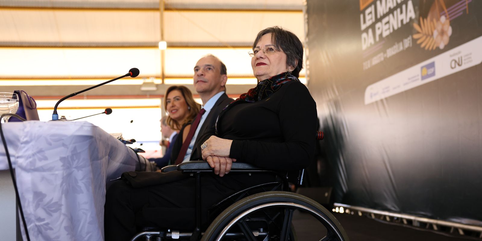 Justiça do Ceará torna réus quatro por campanha de ódio contra Maria da Penha