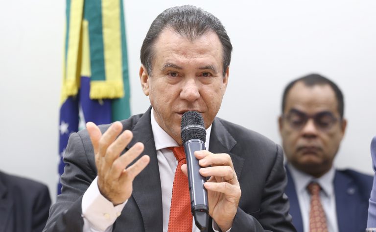 Ministro do Trabalho elege jornada reduzida e regras para aplicativos como prioridades do Congresso