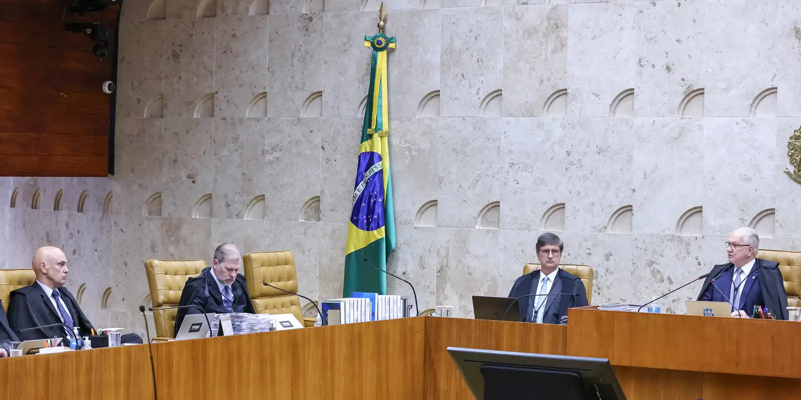 Flávio Dino enfatiza papel do STF: 'Sem a corte, fica pior'