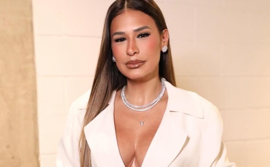 Simone Mendes fala sobre perda de 30 kg e cuidados com saúde: 'Me sinto uma coroa bonita'