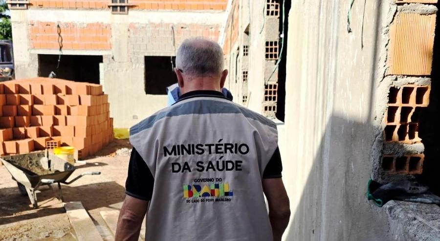 Superintendente do Ministério da Saúde vistoria obras do CAPS 1 em Rosário Oeste