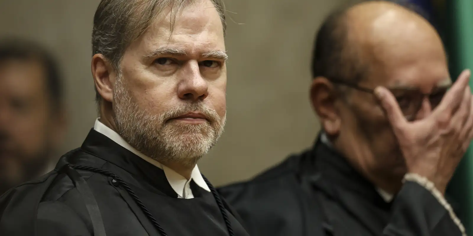 Ministro Toffoli declara suspeição em caso de prisão de Vorcaro