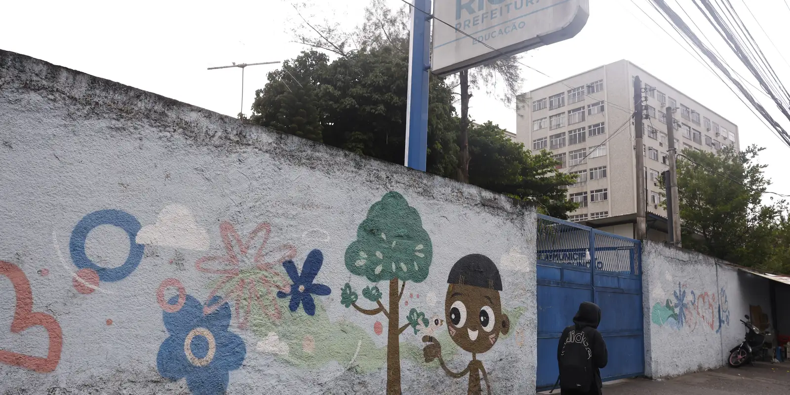 Violência no Rio: interrupções no transporte público afetam educação de estudantes