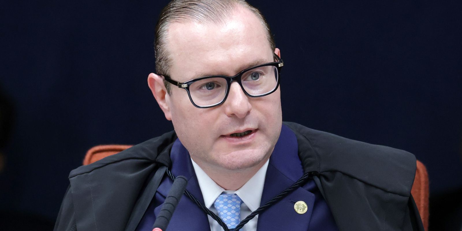 Ministro Zanin, do STF, paralisa eleição indireta para o governo do Rio de Janeiro