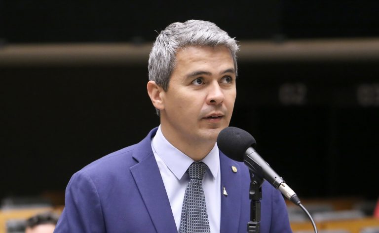 Comissão da Câmara aprova novo modelo para incorporar tecnologias no SUS