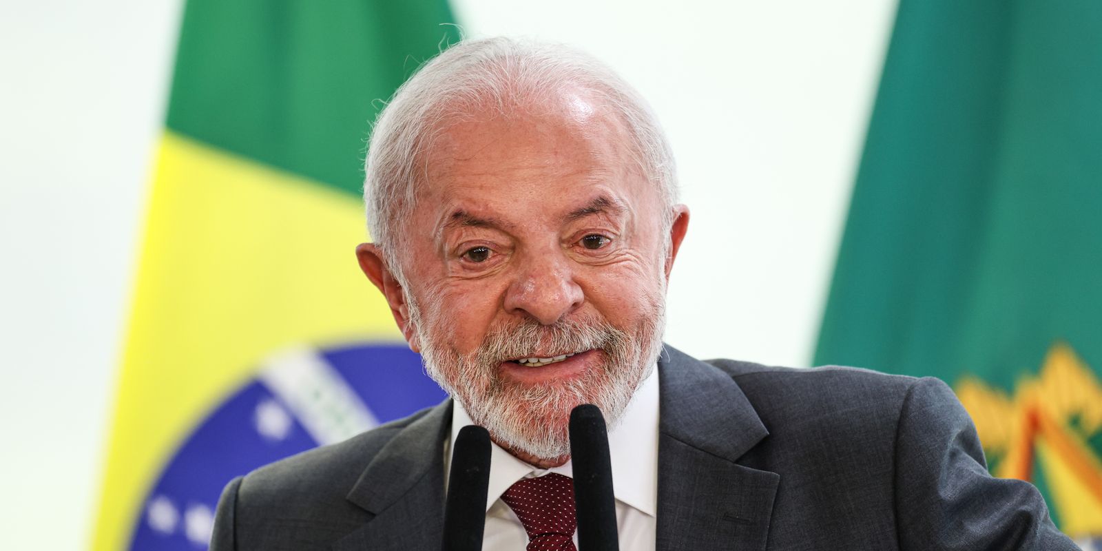Lula inicia turnê europeia pela Espanha, Alemanha e Portugal