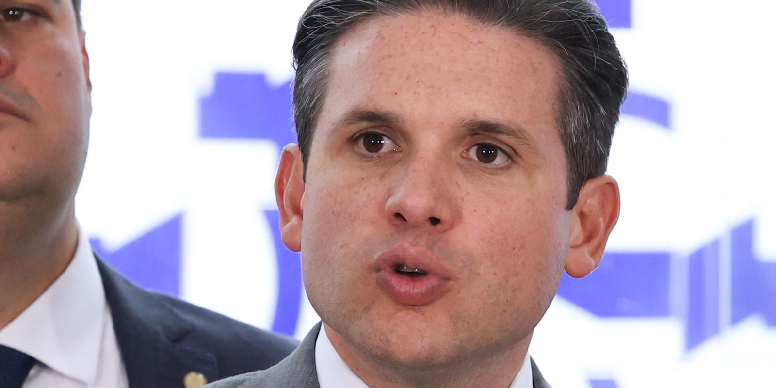 Motta: fim da escala 6x1 será discutido via PEC