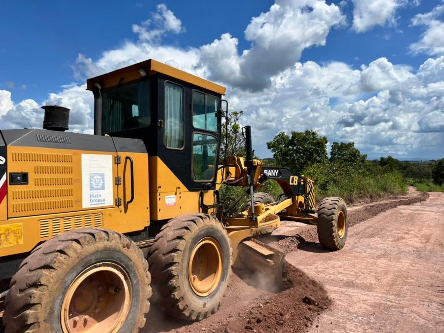 Prefeitura intensifica obras de reparos de estradas na região do Cedral e Morro Redondo