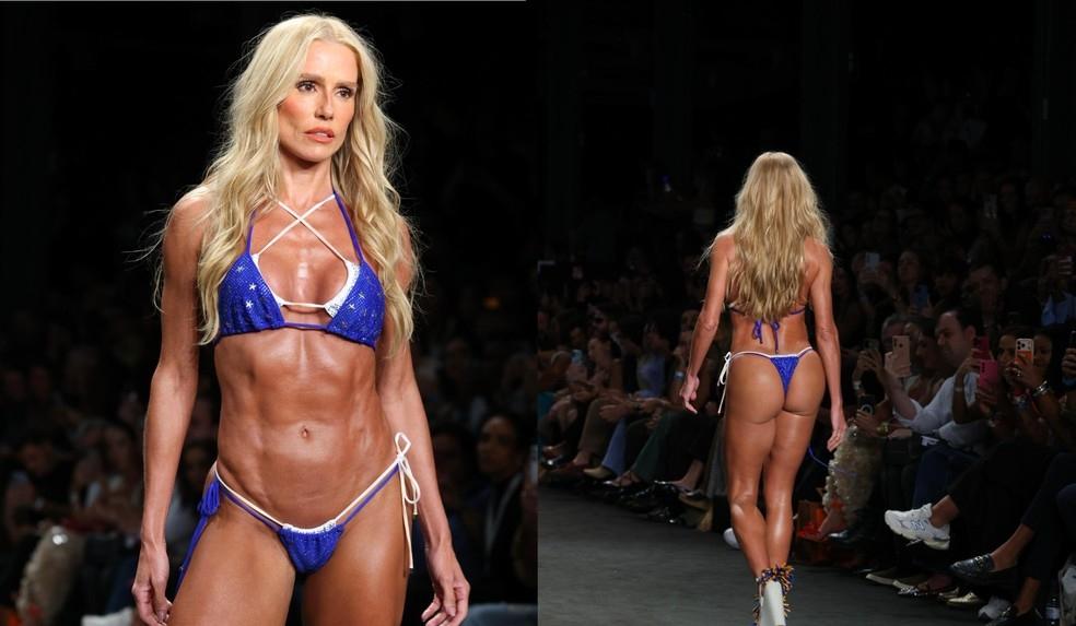 Saradíssima, Deborah Secco desfila de microbiquíni e salto alto no Rio Fashion Week
