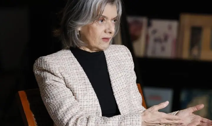Ministra Cármen Lúcia revela conselhos familiares para deixar o STF devido a ataques machistas