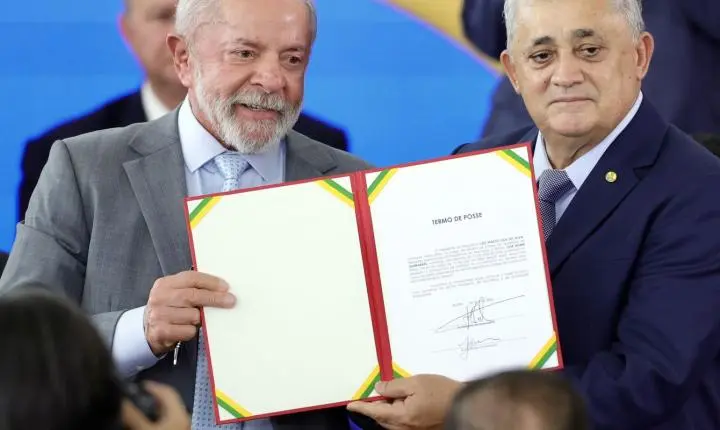 José Guimarães assume Relações Institucionais e promete combater o fascismo